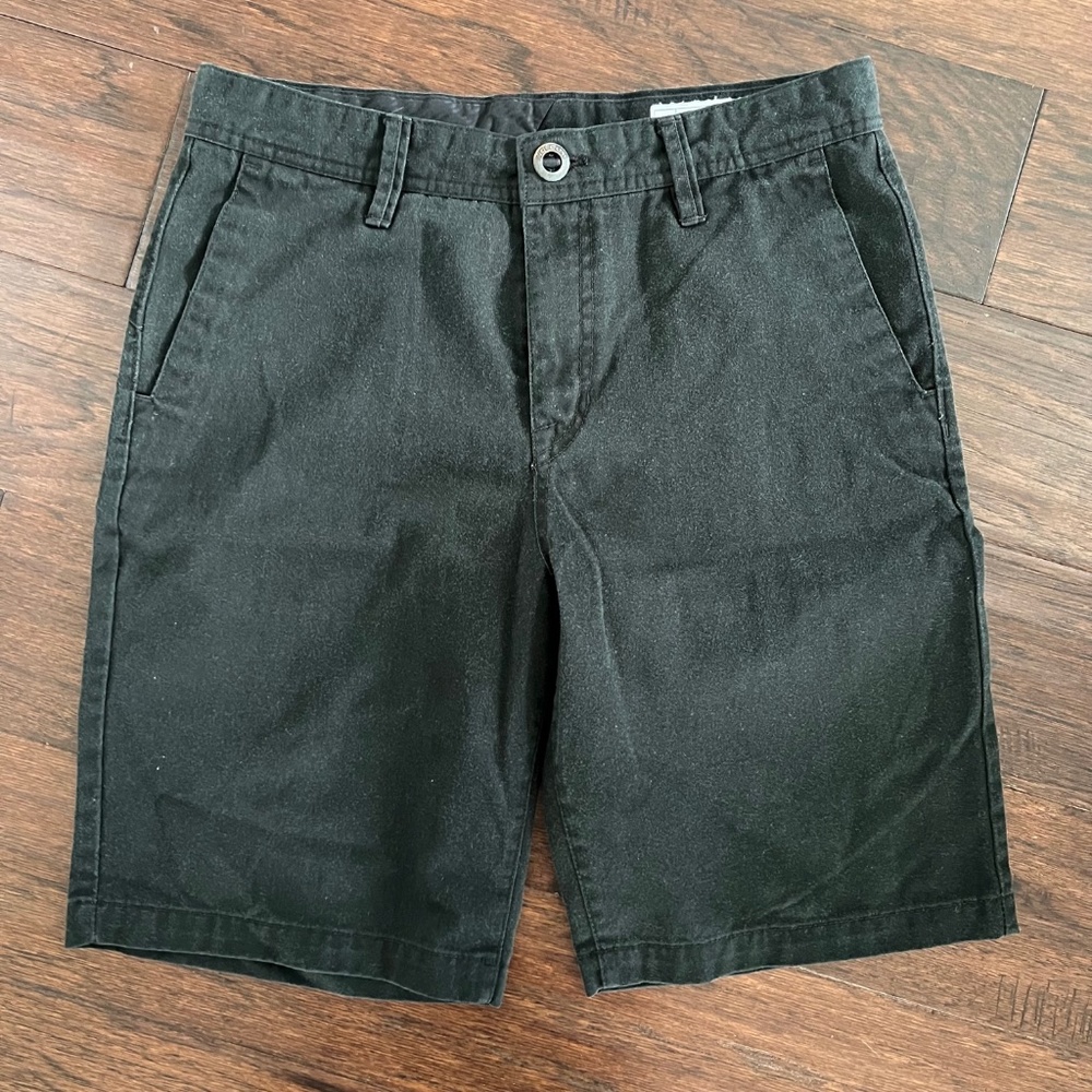 Volcom Men's Black Casual Shorts Size 30